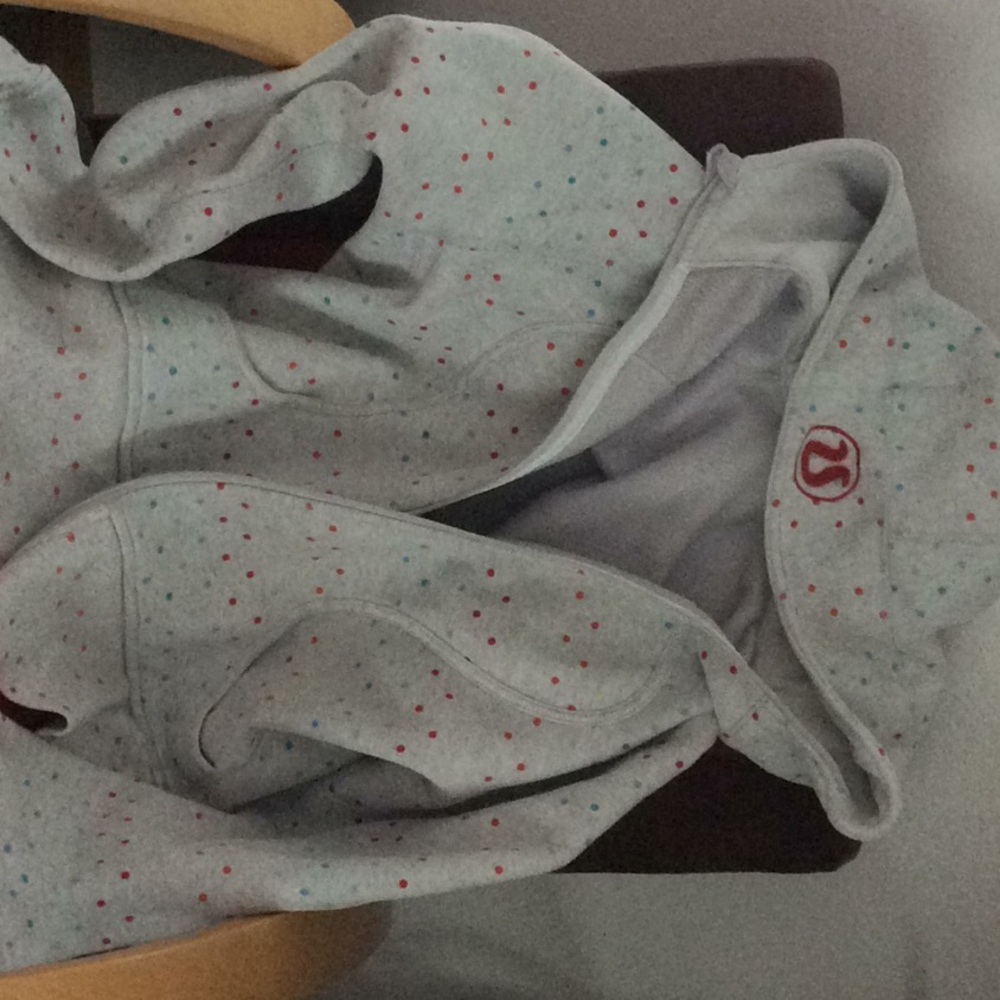 Women’s lululemon hoodie